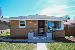 7509 W Carmen Ave, Milwaukee, WI 53218 - Photo 2