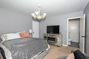 7509 W Carmen Ave, Milwaukee, WI 53218 - Photo 10