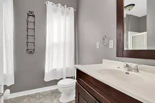 1031 W Washington St, West Bend, WI 53095 - Photo 14