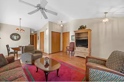 3021  25th St, Kenosha, WI 53144 - Photo 6