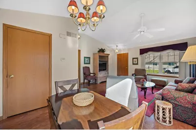 3021  25th St, Kenosha, WI 53144 - Photo 8