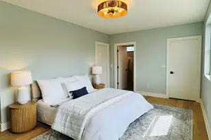 2301 E Glendale Ave, Whitefish Bay, WI 53211 - Photo 32