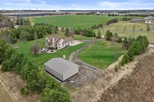 820 172nd Ave, Paris, WI 53182 - Photo 4
