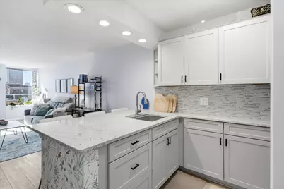 929 N Astor St #405, Milwaukee, WI 53202 - Photo 14