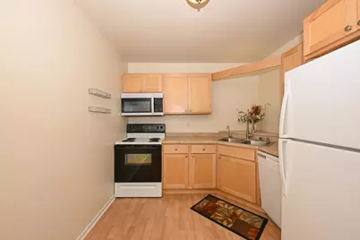 12765 W Hampton Ave #207, Butler, WI 53007 - Photo 8