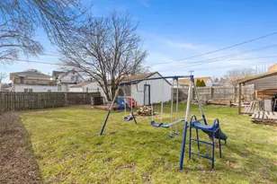 1981 S 75th St, West Allis, WI 53219 - Photo 20