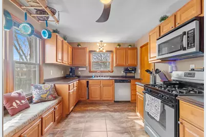 1981 S 75th St, West Allis, WI 53219 - Photo 8