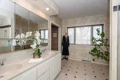 122 S Grand Ave, Waukesha, WI 53186 - Photo 44