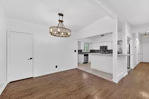 4422 Glenway St, Wauwatosa, WI 53225 - Photo 12