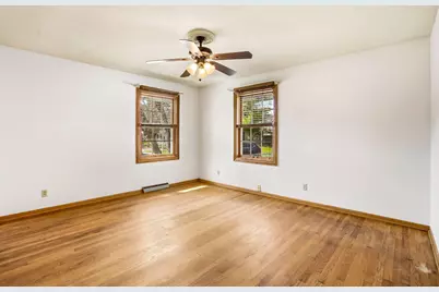 322 S Park St, Oconomowoc, WI 53066 - Photo 10