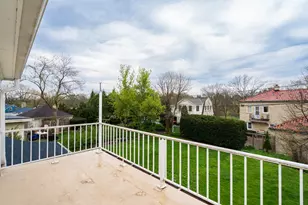 9727 Harding Blvd, Wauwatosa, WI 53226 - Photo 32