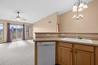 1540  Raintree Ln #128, Racine, WI 53406 - Photo 10