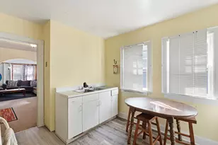 2175 S 89th St, West Allis, WI 53227 - Photo 16