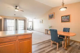 1612 Commonwealth Dr, Fort Atkinson, WI 53538 - Photo 14