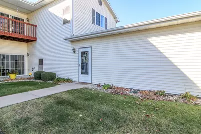 1612  Commonwealth Dr #8, Fort Atkinson, WI 53538 - Photo 34