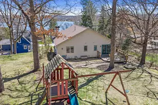 W303N2665 Maple Ave, Delafield, WI 53072 - Photo 44