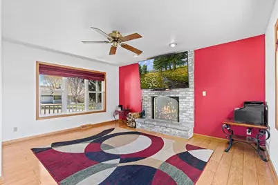 1416  Villa Park Ct, West Bend, WI 53090 - Photo 6