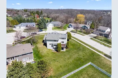 1416  Villa Park Ct, West Bend, WI 53090 - Photo 50