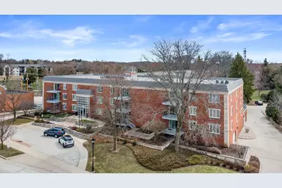 13335  Watertown Plank Rd #105, Elm Grove, WI 53122 - Photo 34