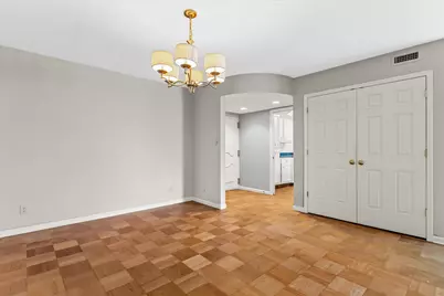 13335  Watertown Plank Rd #105, Elm Grove, WI 53122 - Photo 6