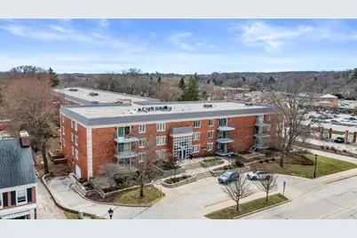 13335  Watertown Plank Rd #105, Elm Grove, WI 53122 - Photo 38