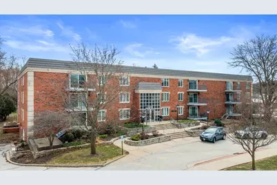 13335  Watertown Plank Rd #105, Elm Grove, WI 53122 - Photo 36