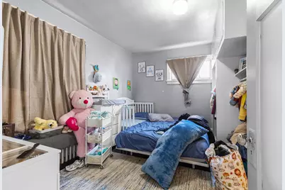 813 S Shea Ave, Milwaukee, WI 53215 - Photo 8