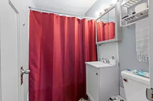 813 S Shea Ave, Milwaukee, WI 53215 - Photo 14