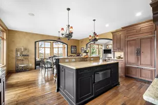121 Legend Way, Wales, WI 53183 - Photo 10