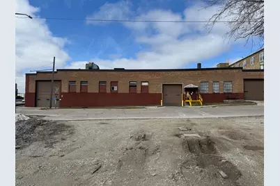 822 S 14th St, Manitowoc, WI 54220 - Photo 4