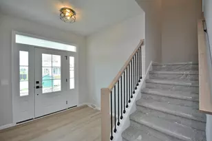 640 Standing Stone Dr, Waukesha, WI 53189 - Photo 2
