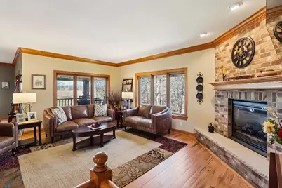 5888  Steeple Ln, Wayne, WI 53090 - Photo 6