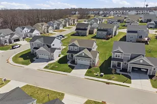 547 Wild Oak Rd, Hartland, WI 53029 - Photo 38