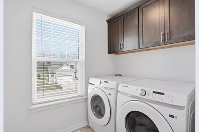 547  Wild Oak Rd, Hartland, WI 53029 - Photo 22