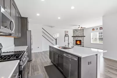 547  Wild Oak Rd, Hartland, WI 53029 - Photo 10