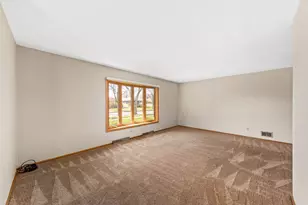 4052 N 89th St, Milwaukee, WI 53222 - Photo 6