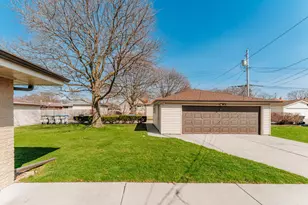 4052 N 89th St, Milwaukee, WI 53222 - Photo 32