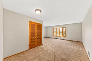 4052 N 89th St, Milwaukee, WI 53222 - Photo 8