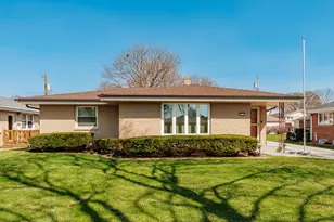 4052 N 89th St, Milwaukee, WI 53222 - Photo 2