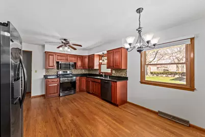 4052 N 89th St, Milwaukee, WI 53222 - Photo 10