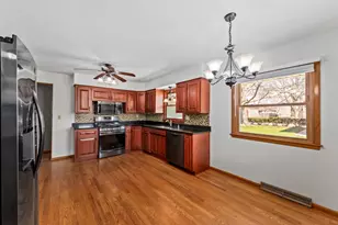 4052 N 89th St, Milwaukee, WI 53222 - Photo 10