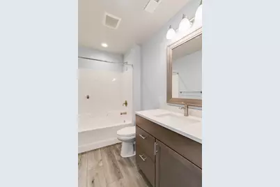 3810  Sunnyside Dr, La Crosse, WI 54601 - Photo 18