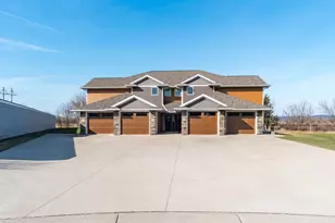 3810 Sunnyside Dr, La Crosse, WI 54601 - Photo 6