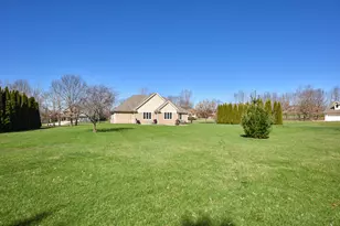 550 Hunters Crossing, Slinger, WI 53086 - Photo 28