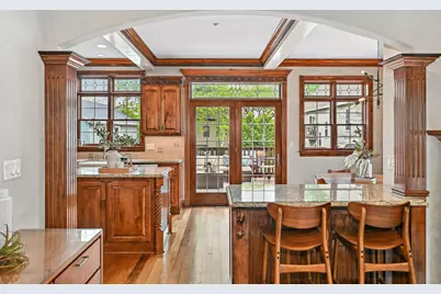 2425 S Superior St, Milwaukee, WI 53207 - Photo 2