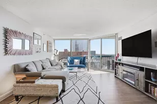 1660 N Prospect Ave, Milwaukee, WI 53202 - Photo 16