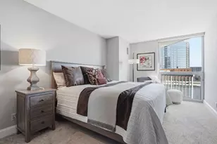 1660 N Prospect Ave, Milwaukee, WI 53202 - Photo 20