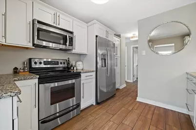 523  Valley Rd, Twin Lakes, WI 53181 - Photo 6