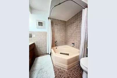 2115 W Greenwood Rd, Glendale, WI 53209 - Photo 28