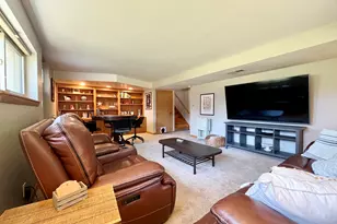 2115 W Greenwood Rd, Glendale, WI 53209 - Photo 32